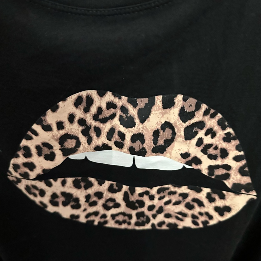 Torrid lips / T /shirt